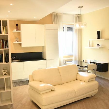 A Casa Di Joey Apartment มิลาน ภายนอก รูปภาพ